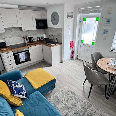 St James Rest: Stylish Beach Apartment Near Porthminster St Ives  Exterior photo