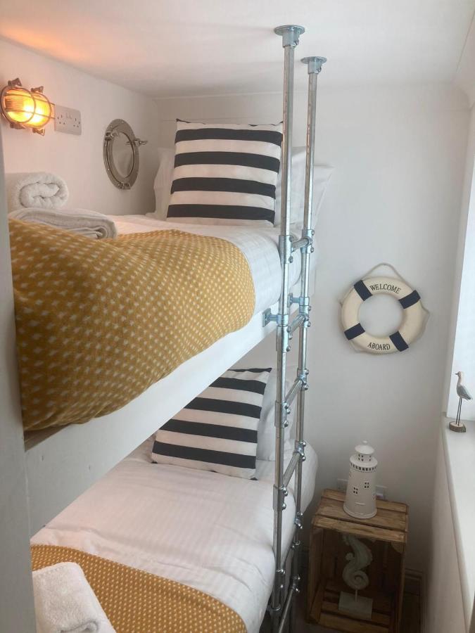 St Rest: Stylish Near Porthminster Apartment *