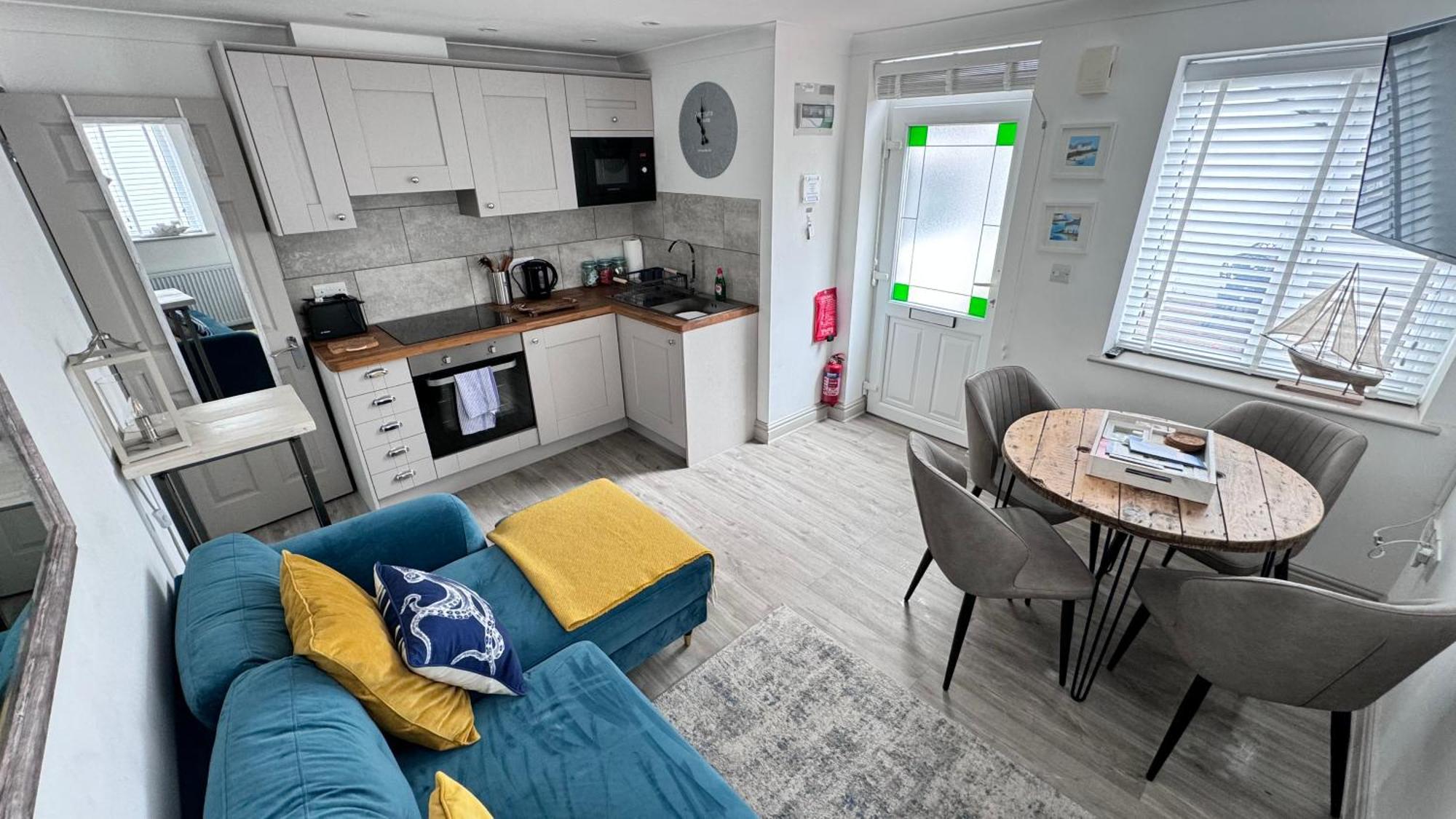 St Rest: Stylish Near Porthminster *